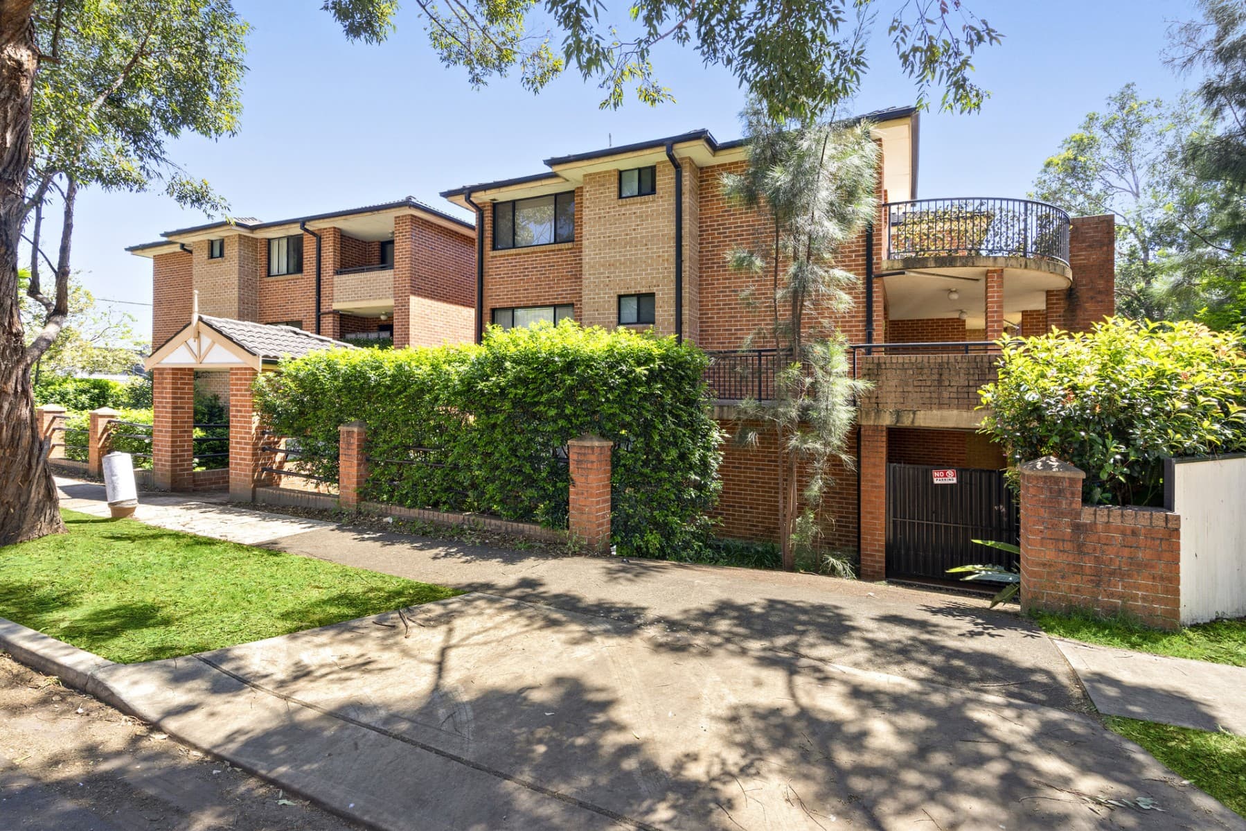 3/70-72 Pitt Street, Granville - Image 1