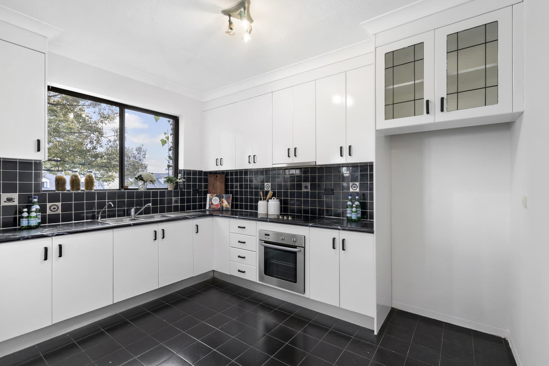 2/77 Virginia Street, Rosehill - Thumbnail 2