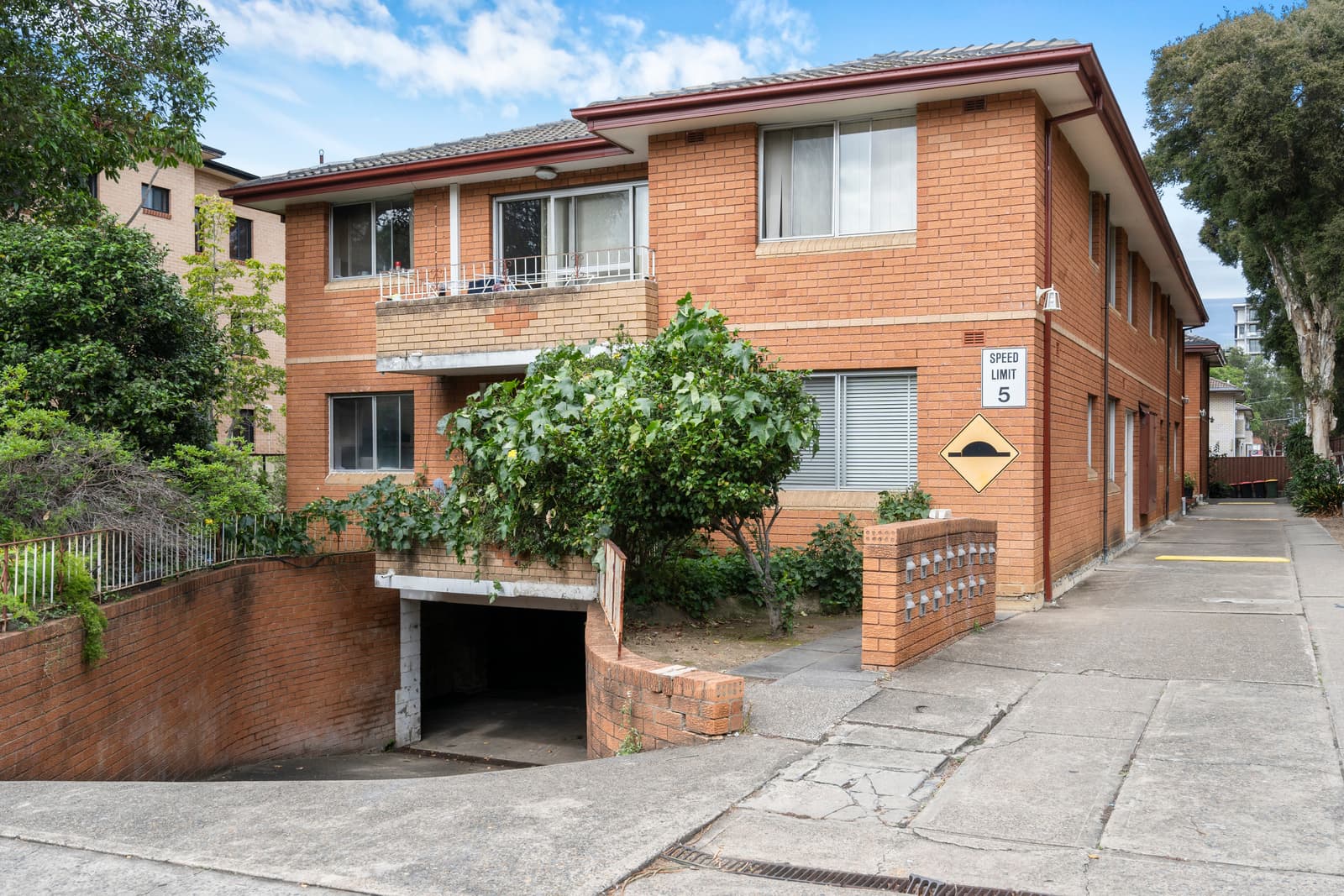 6/19 Doodson Avenue, Lidcombe - Image 1