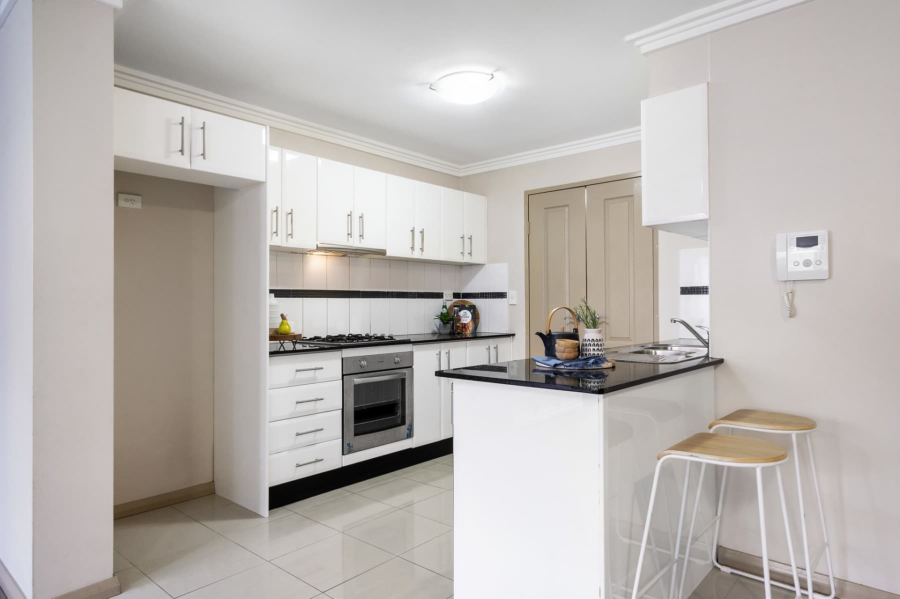 17/8-14 Oxford Street, Blacktown - Thumbnail 2