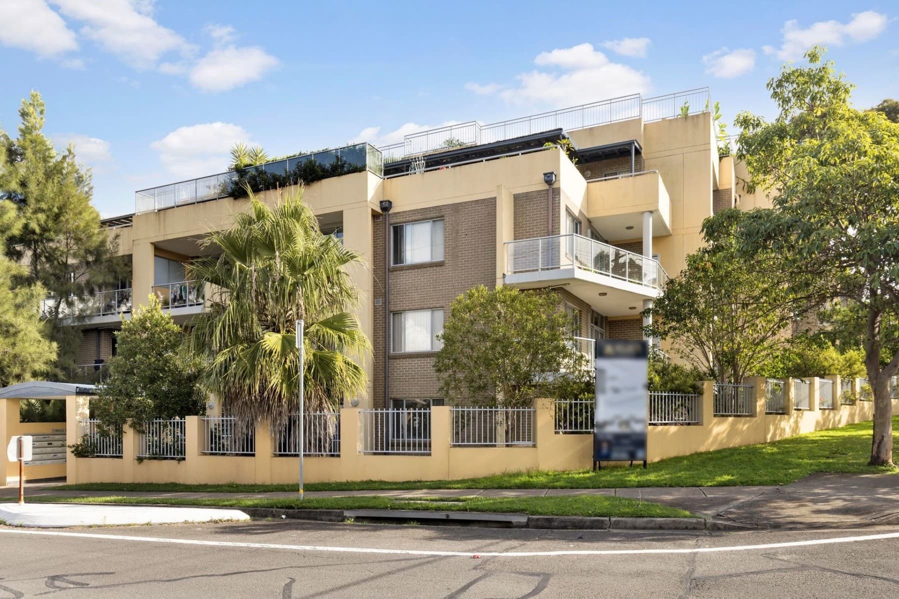 29/2 Bruce Street, Blacktown - Image 1