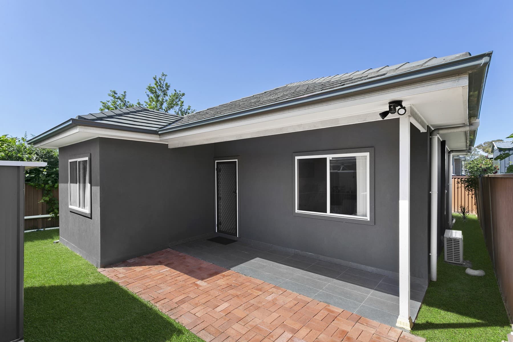26 & 26a Donnelly Street, Guildford - Thumbnail 3