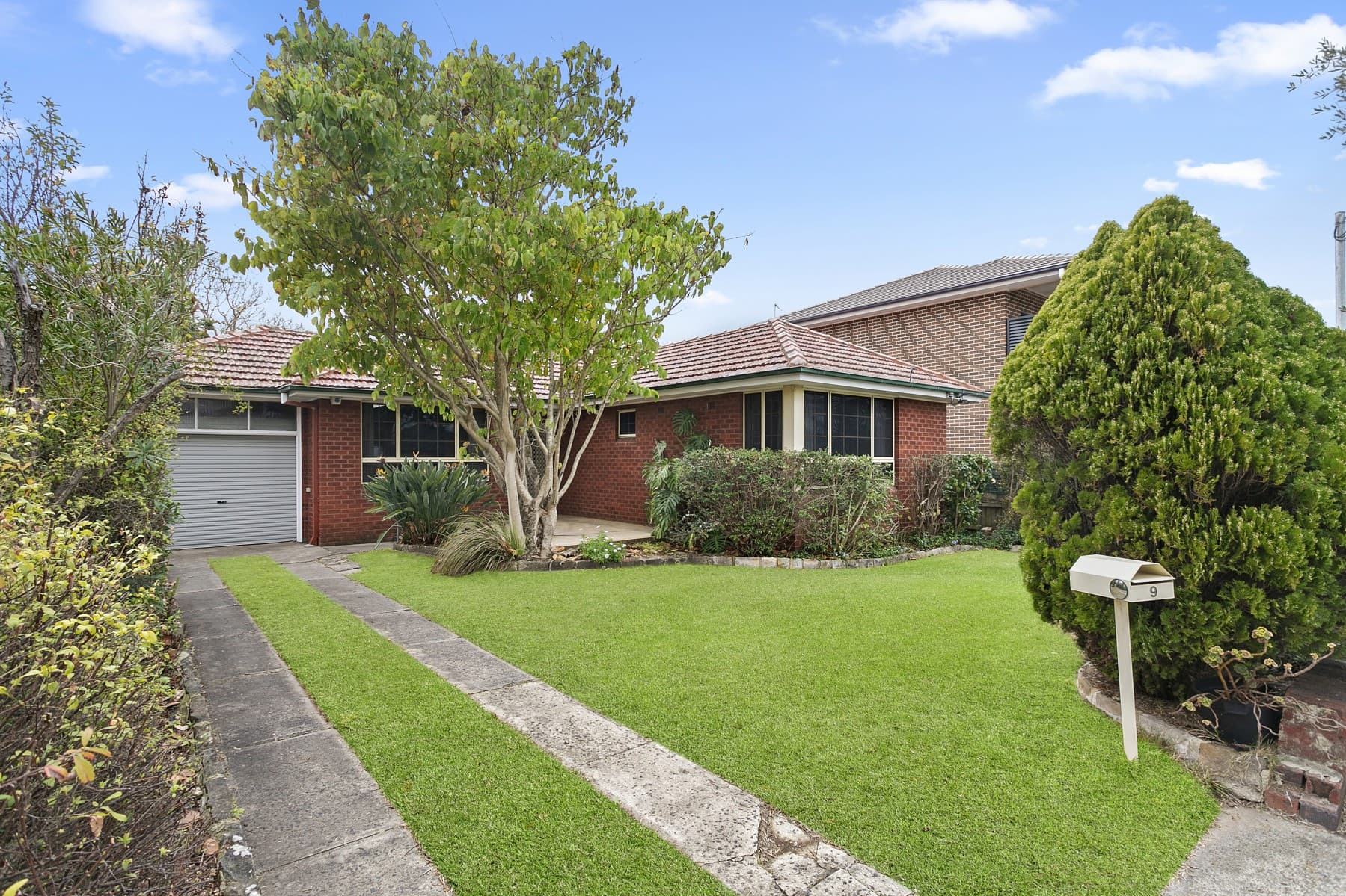 9 Locksley Avenue, Merrylands - Image 1