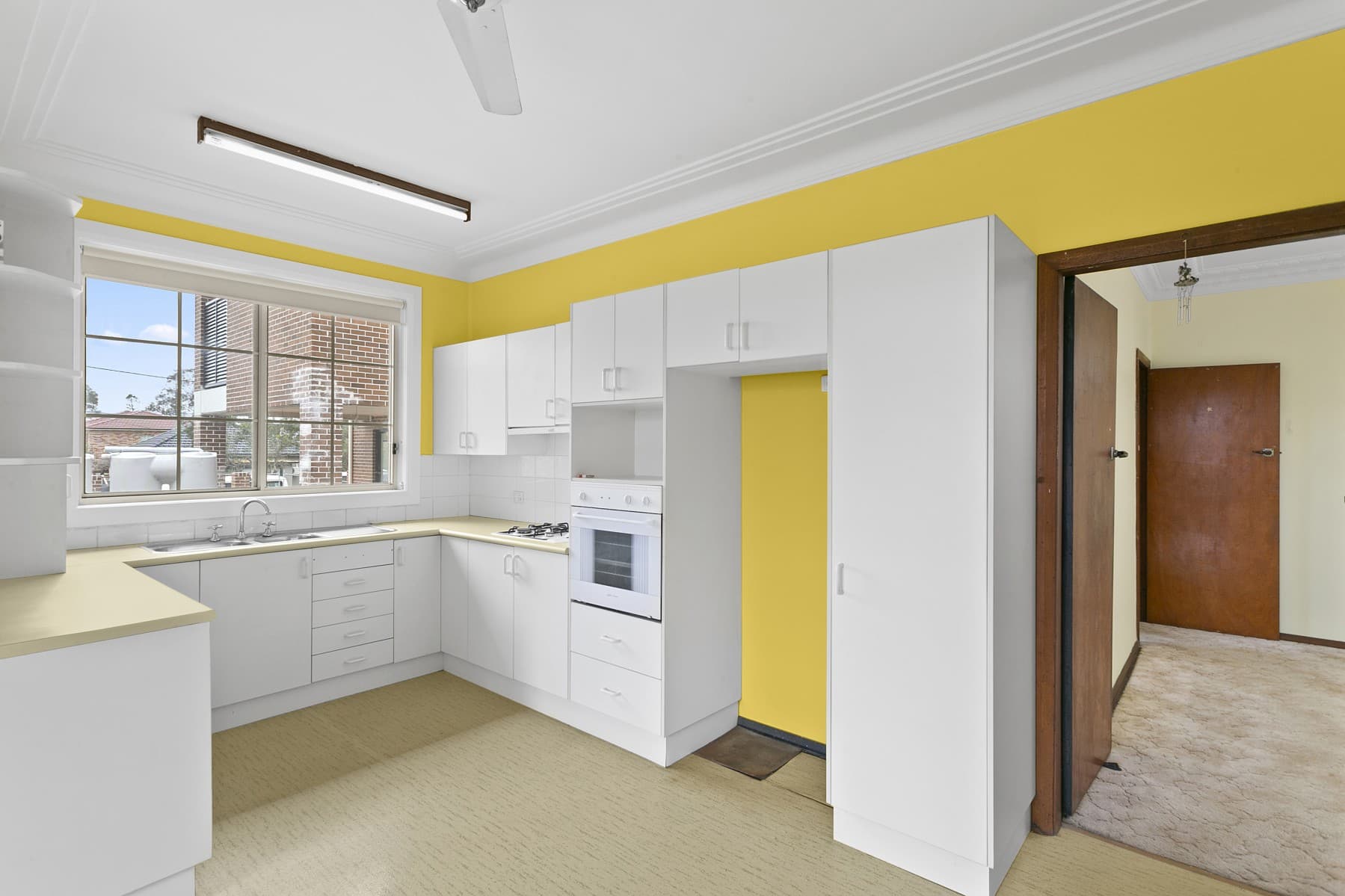 9 Locksley Avenue, Merrylands - Thumbnail 3