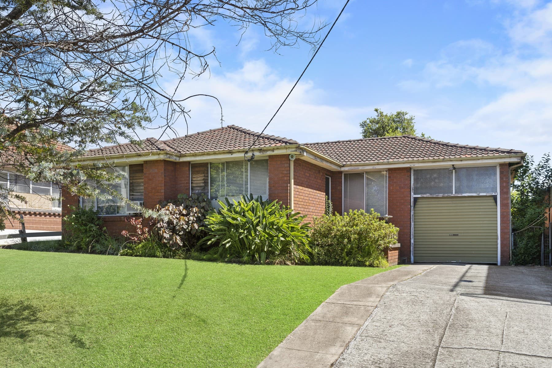 524-528 Woodville Road, Guildford - Thumbnail 2