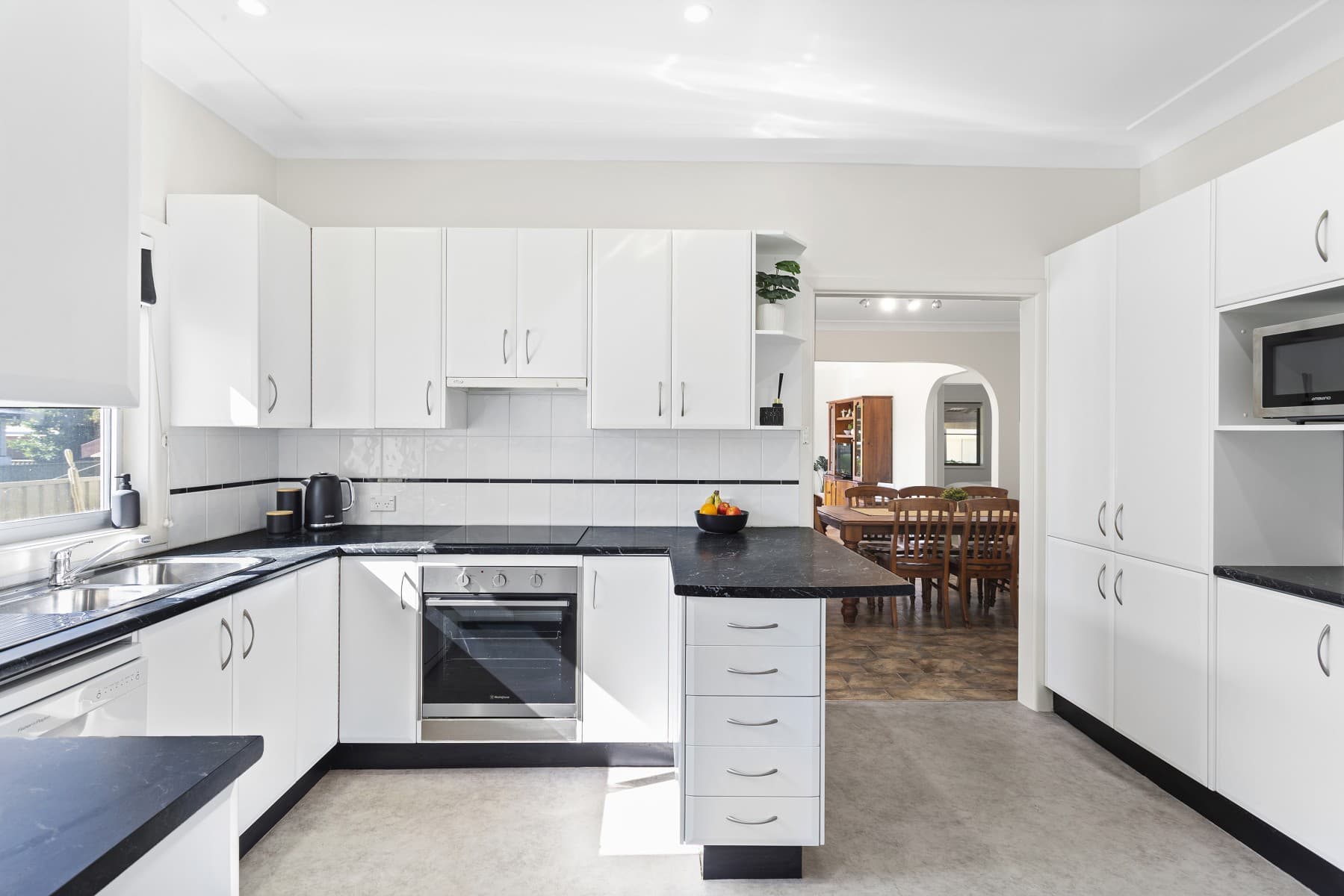 6 Dan Street, Merrylands - Thumbnail 2