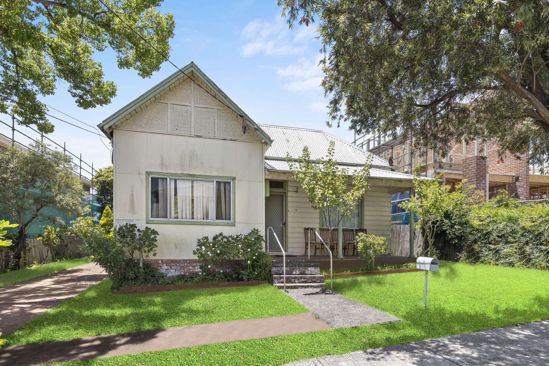 15 Chiltern Road, Guildford - Image 1