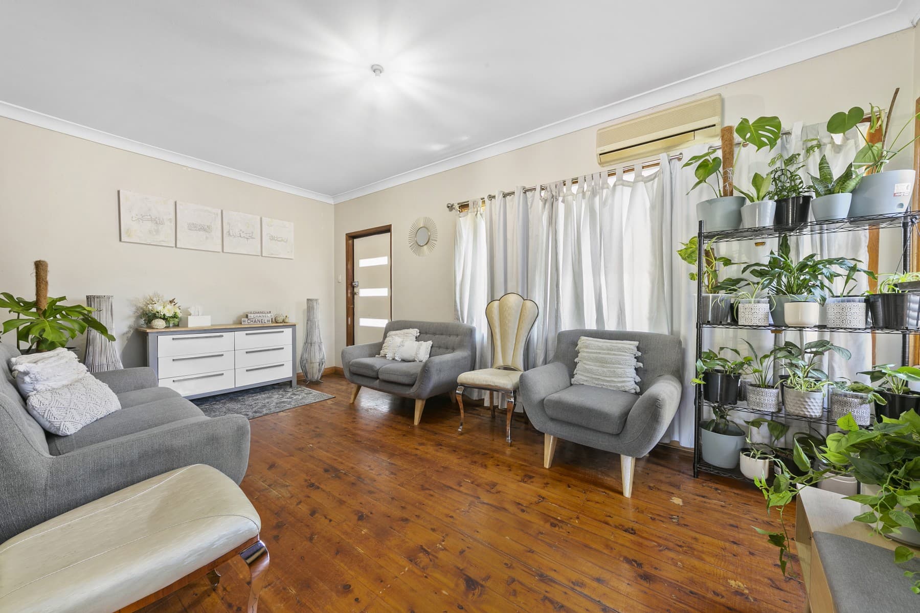 16 Montgomery Avenue, Granville - Thumbnail 2