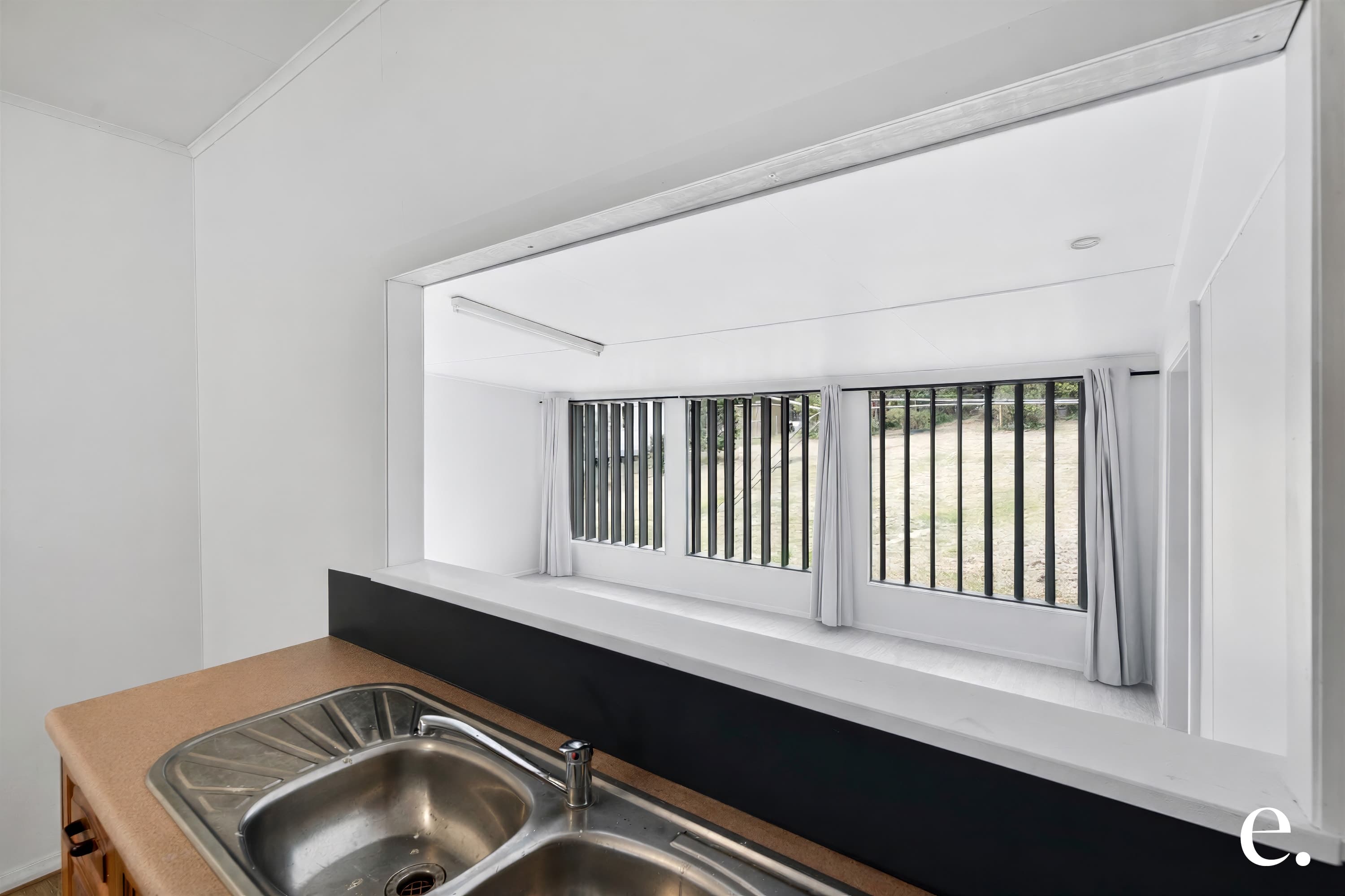24 Sutherland Street, Mareeba - Thumbnail 3