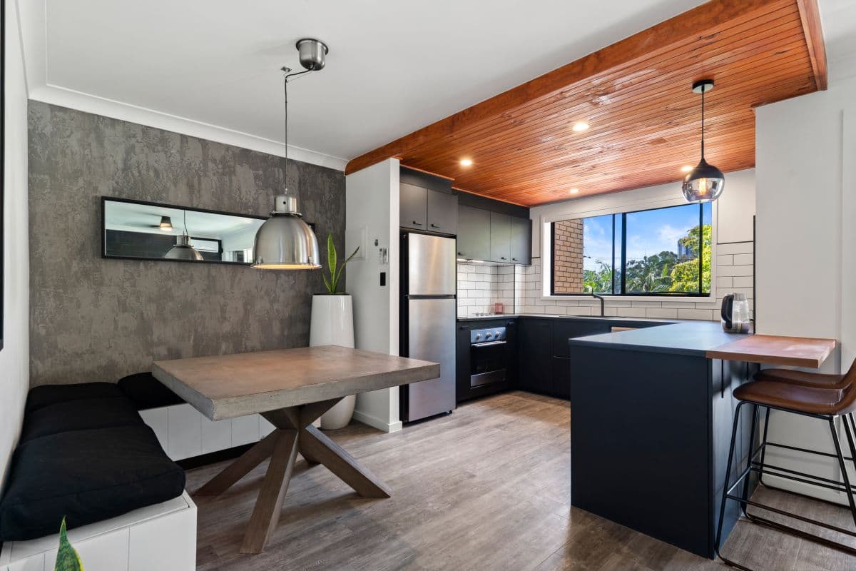 7/16 Whitby Street, Southport QLD 4215, Southport - Image 1