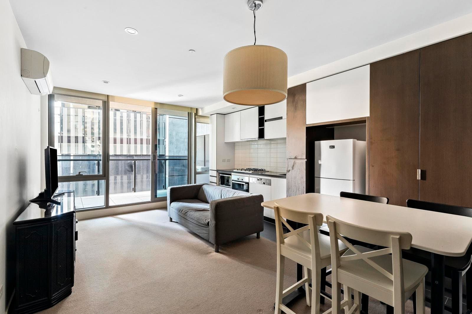 402/227 Toorak Road West South Yarra VIC 3141, West South Yarra - Thumbnail 2