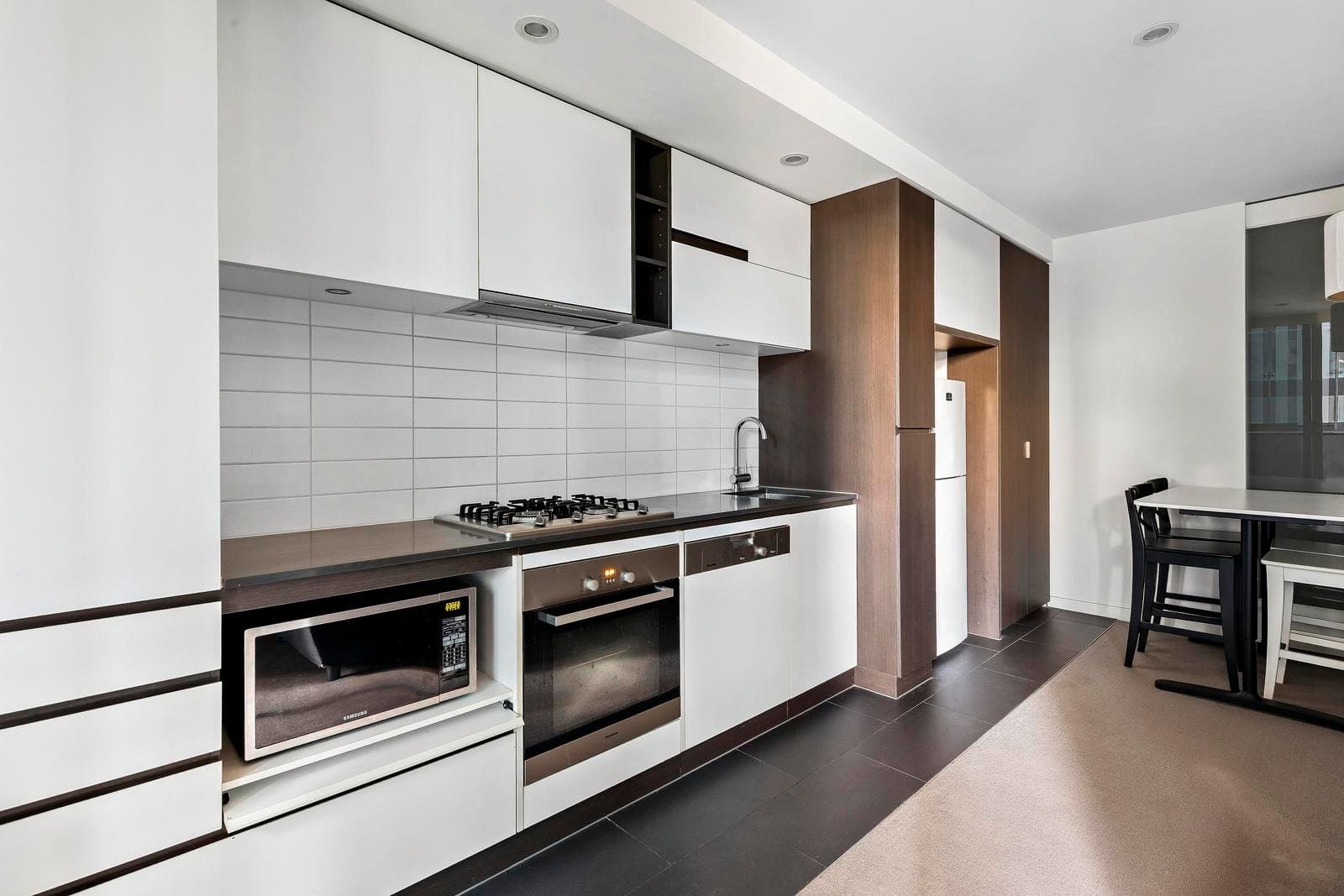 402/227 Toorak Road West South Yarra VIC 3141, West South Yarra - Thumbnail 4