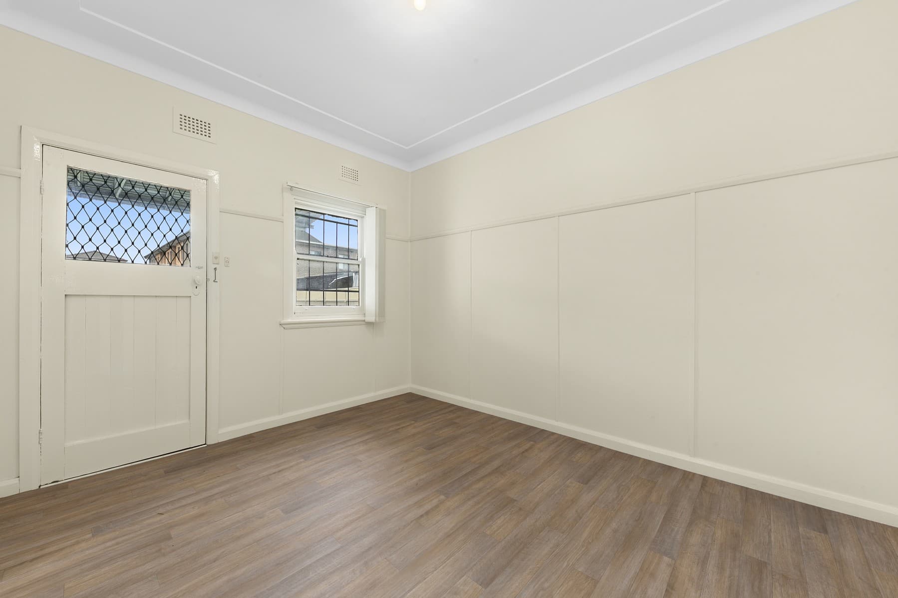 255 Woodville Road, Merrylands - Thumbnail 8