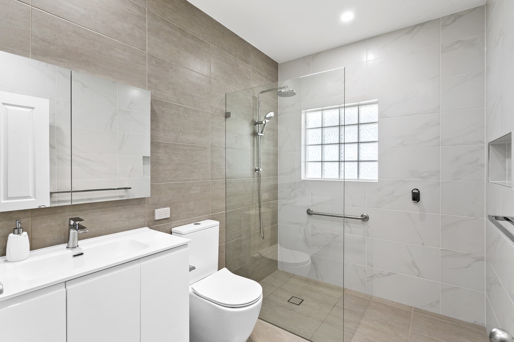 24-26 Lisgar Street, Granville - Thumbnail 3