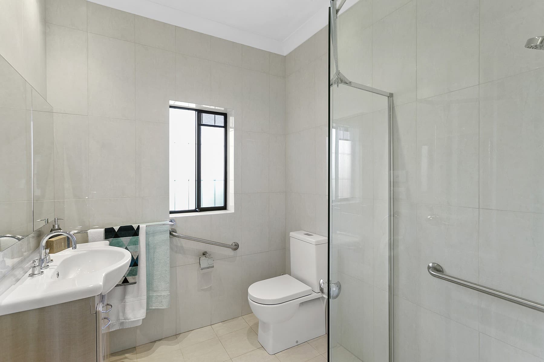 44 The Esplanade, Guildford - Thumbnail 7