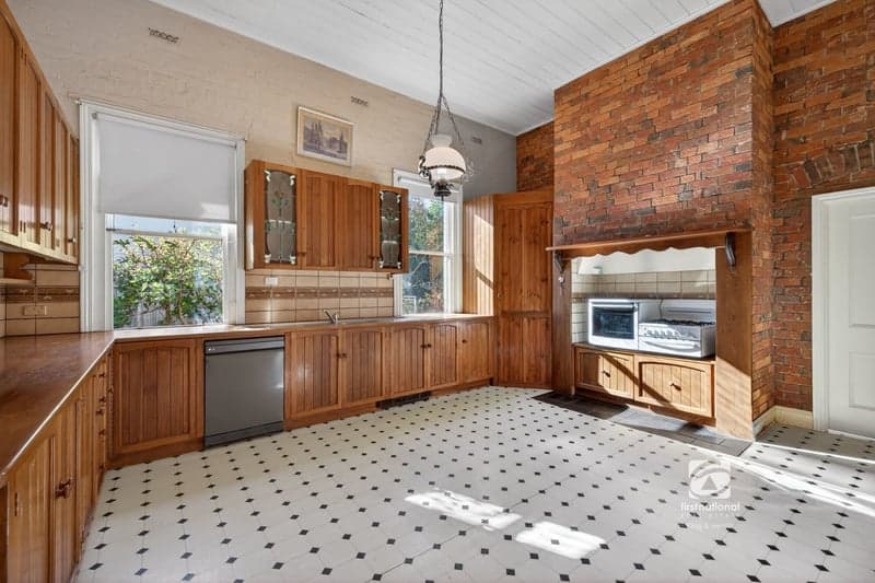9 Pearson Street, Bairnsdale, VIC 3875, Bairnsdale - Thumbnail 2