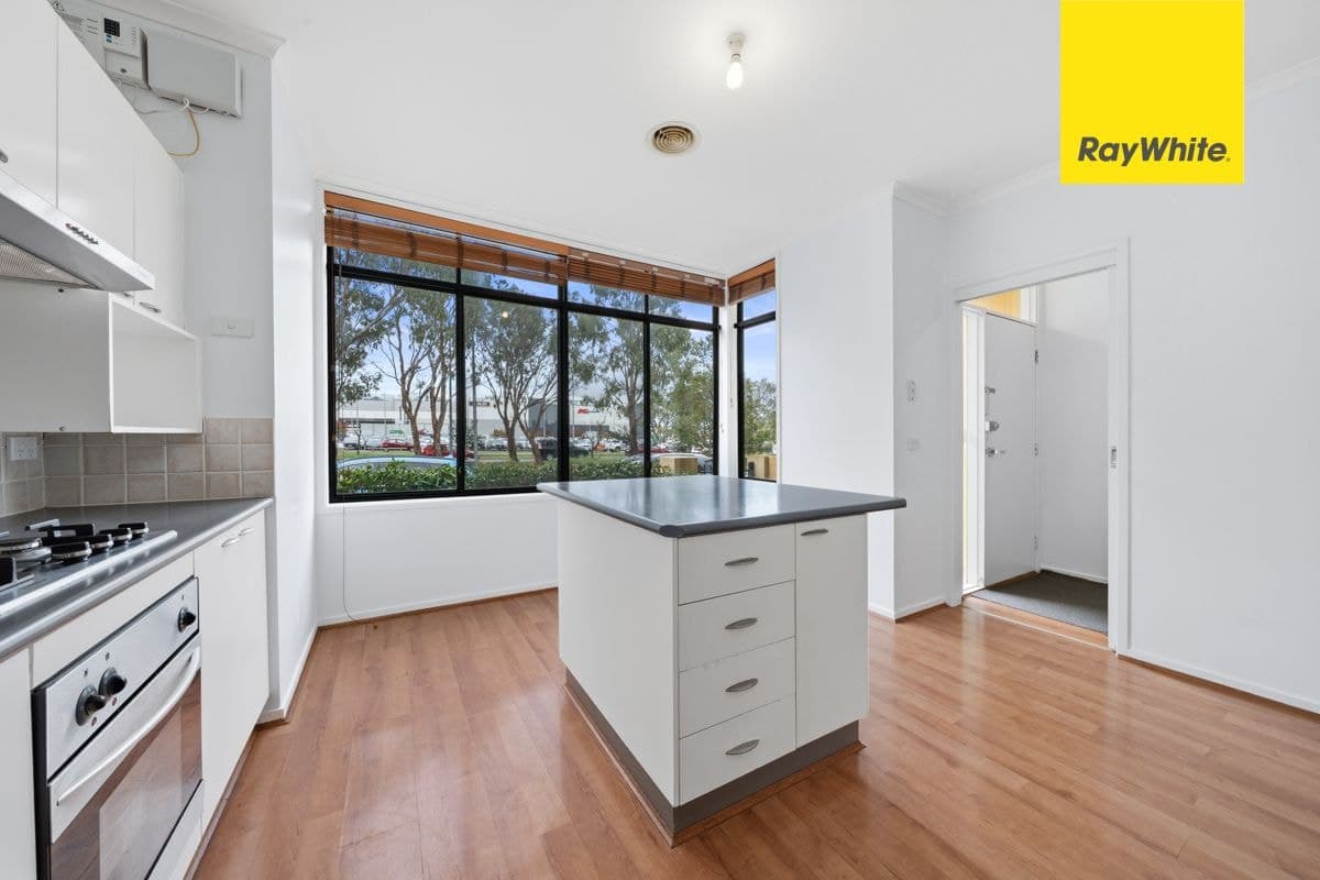 55 Anthony Rolfe Avenue, Gungahlin ACT 2912, Gungahlin - Thumbnail 2