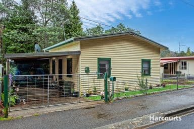 2/8B Wilsdon Street, QUEENSTOWN, TAS 7467, Queenstown - Image 1