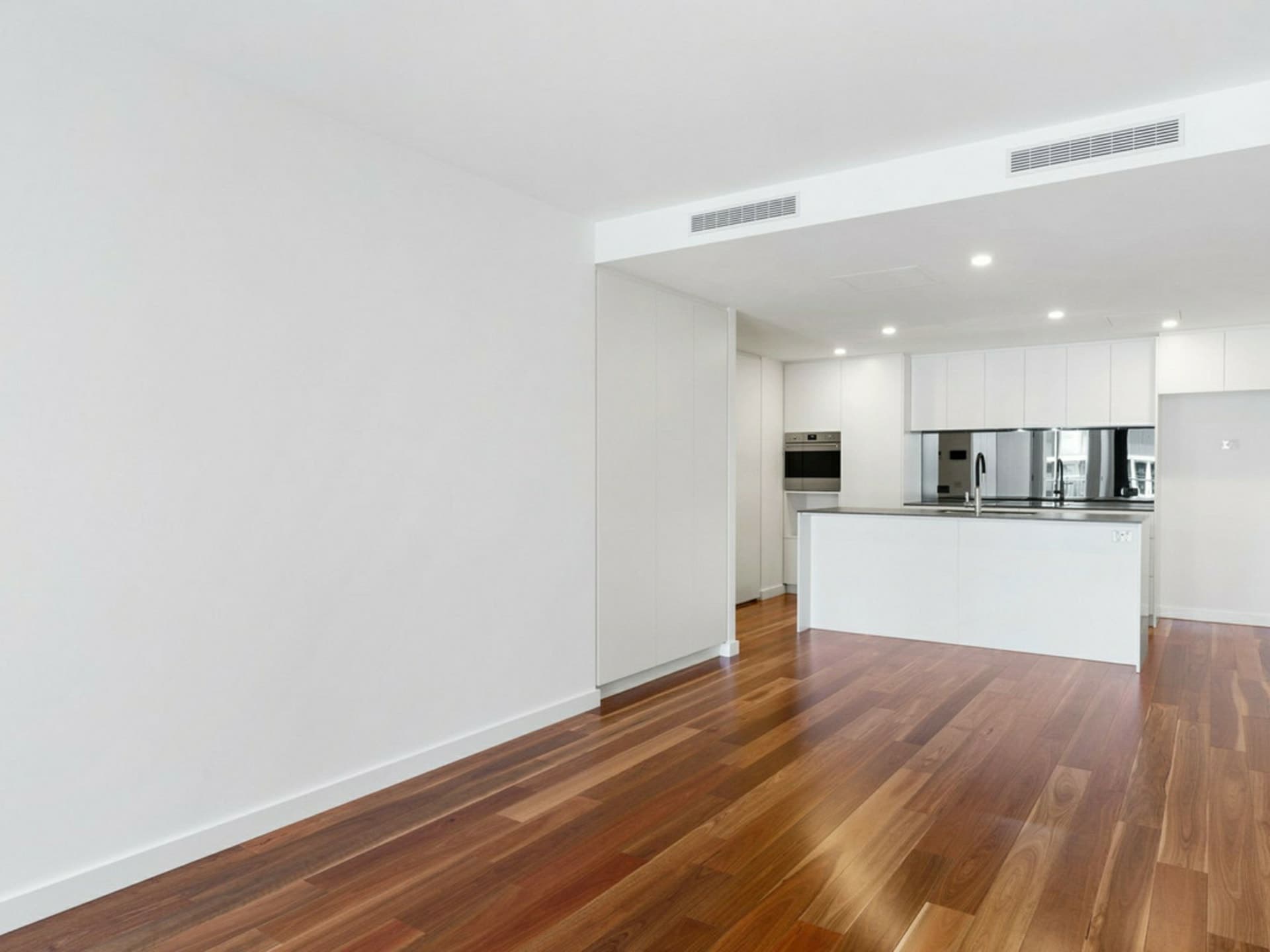 534/2 Anzac Park, Campbell, Campbell - Image 1