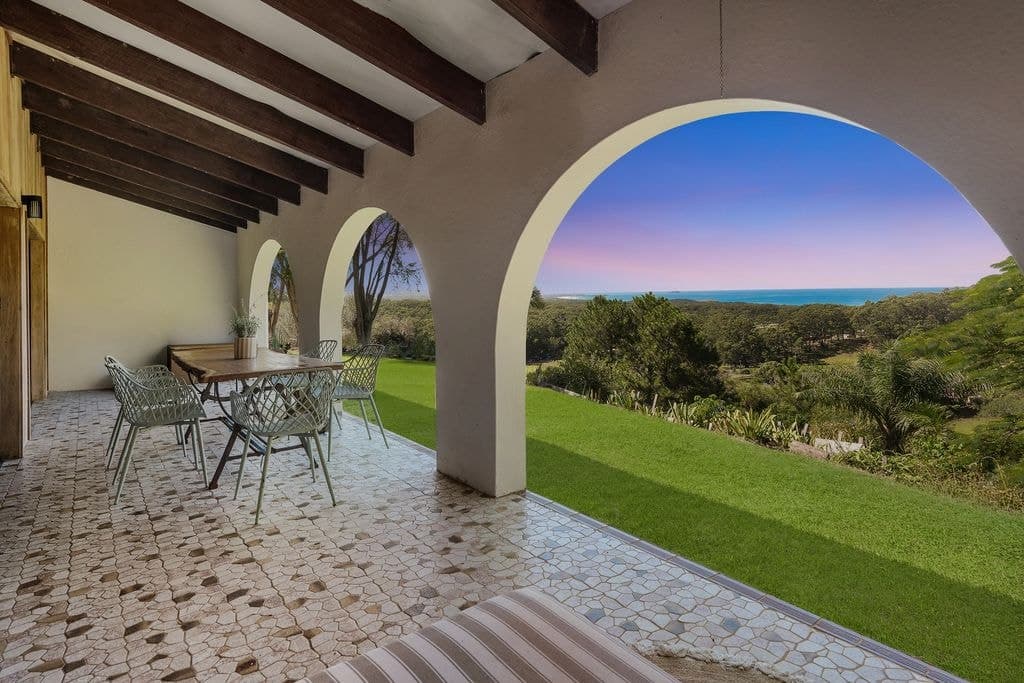 100a The Mountain Way, Sapphire Beach - Image 1