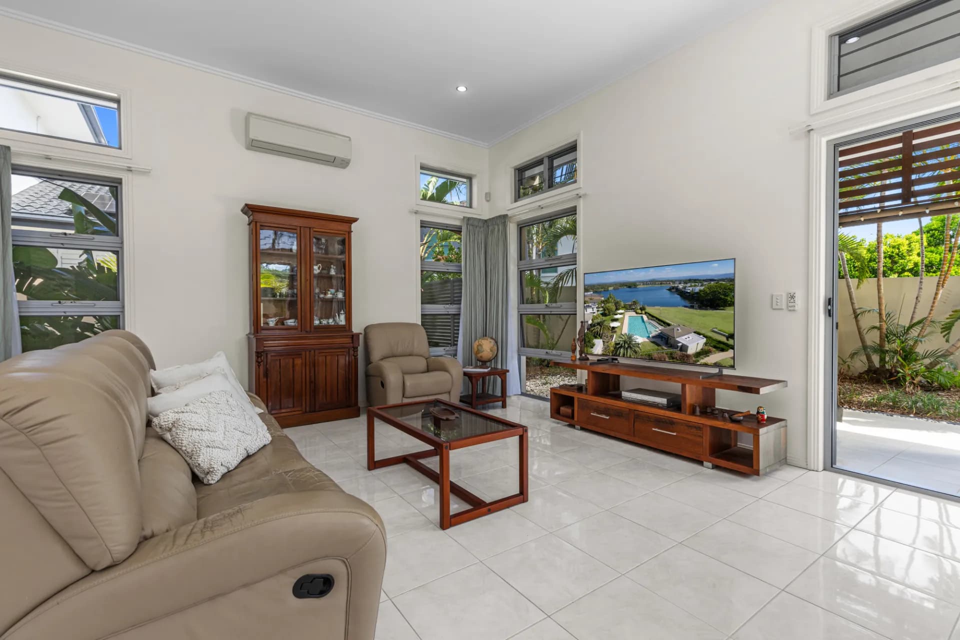 6153 Bolsena Circuit, Hope Island, QLD, Hope Island - Thumbnail 6