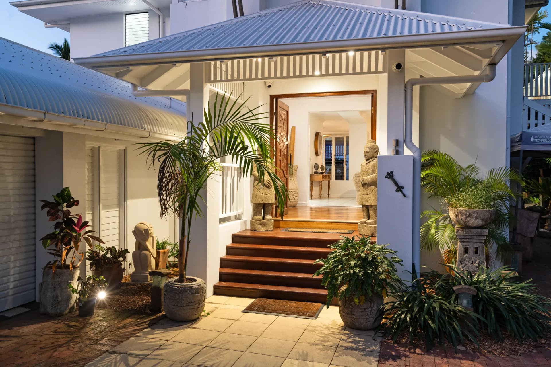 34 Hibiscus Lane, Holloways Beach, QLD, Holloways Beach - Thumbnail 3