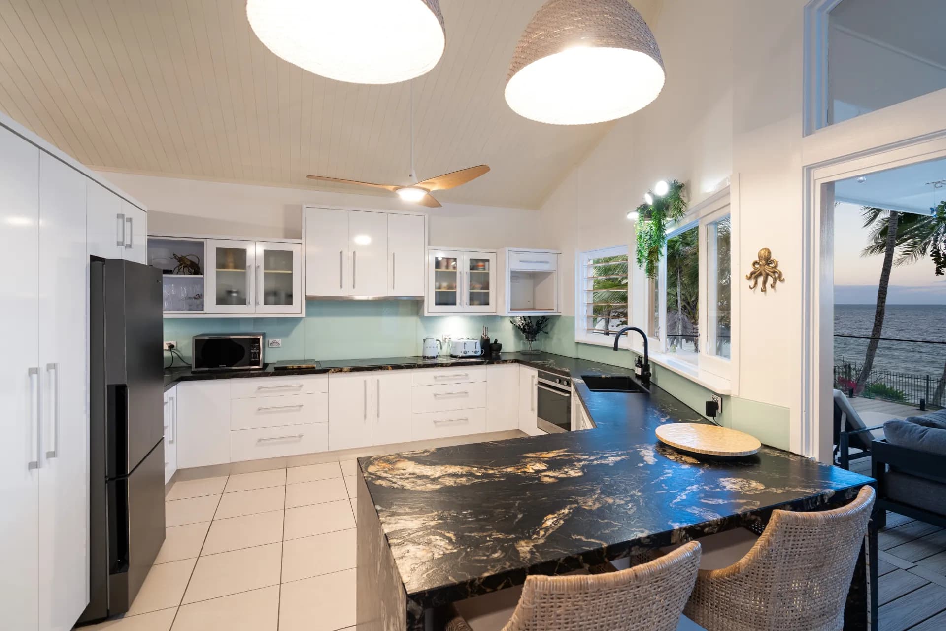 34 Hibiscus Lane, Holloways Beach, QLD, Holloways Beach - Thumbnail 5