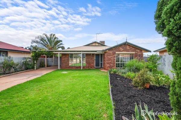 50 Crowley Gardens, Somerville WA 6430, Somerville - Image 1