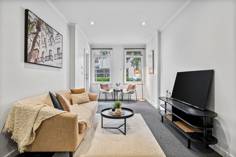 2/54 The Avenue, Parkville - Image 1