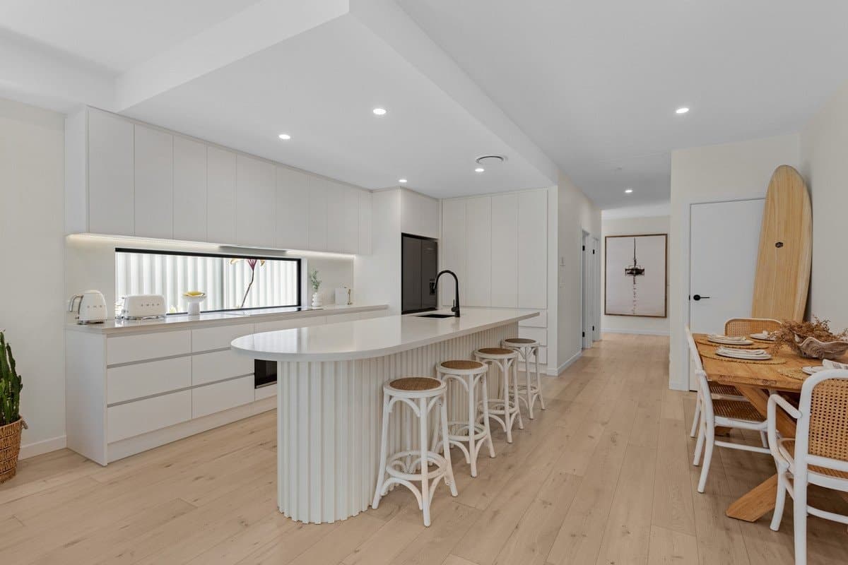 2/76 Seagull Avenue, Mermaid Beach QLD 4218, Mermaid Beach - Image 1