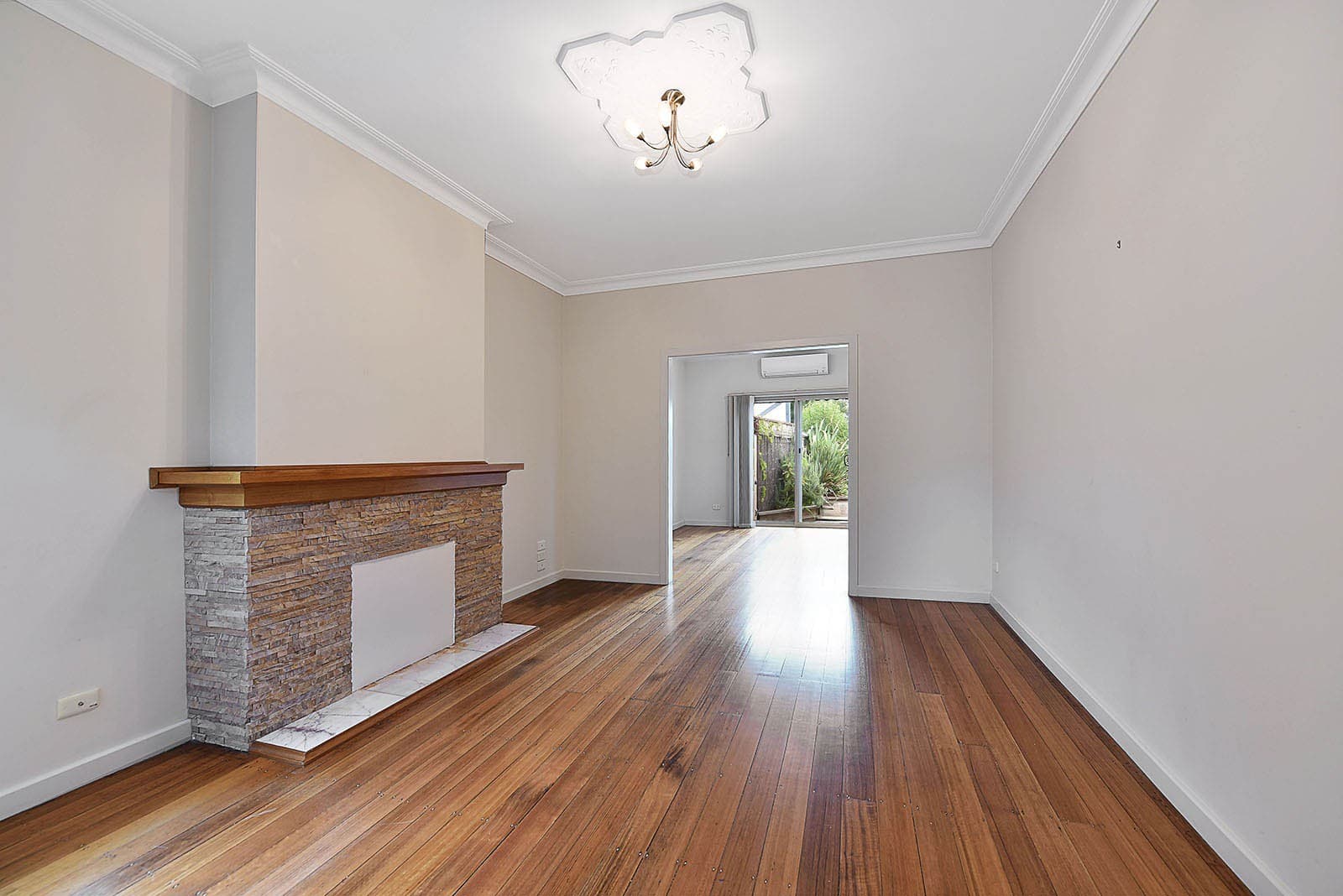 2 Fawkner Street, Aberfeldie, VIC 3040, Aberfeldie - Thumbnail 2