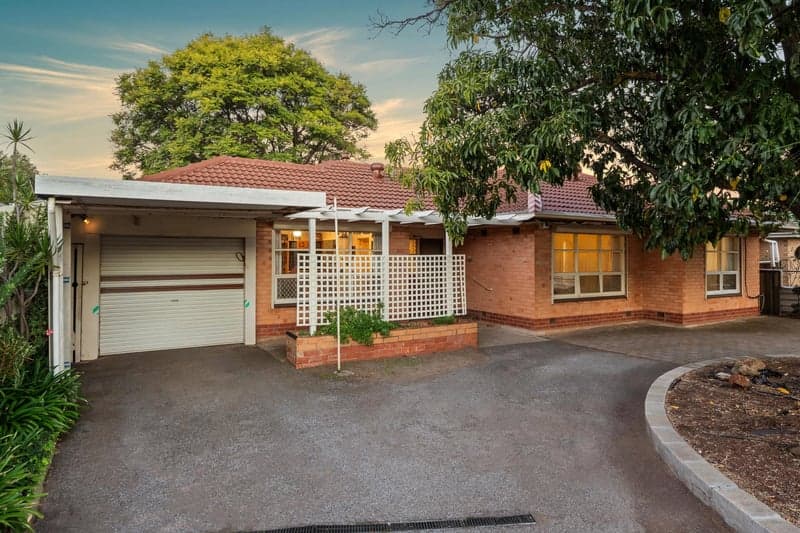 34 Roberts Road, Hackham West - Thumbnail 2