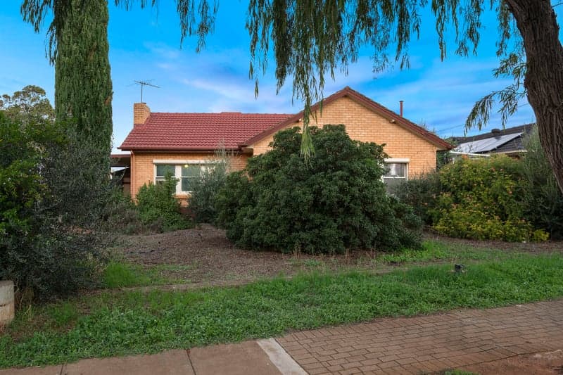 24 Woodcutts Road, Davoren Park - Image 1