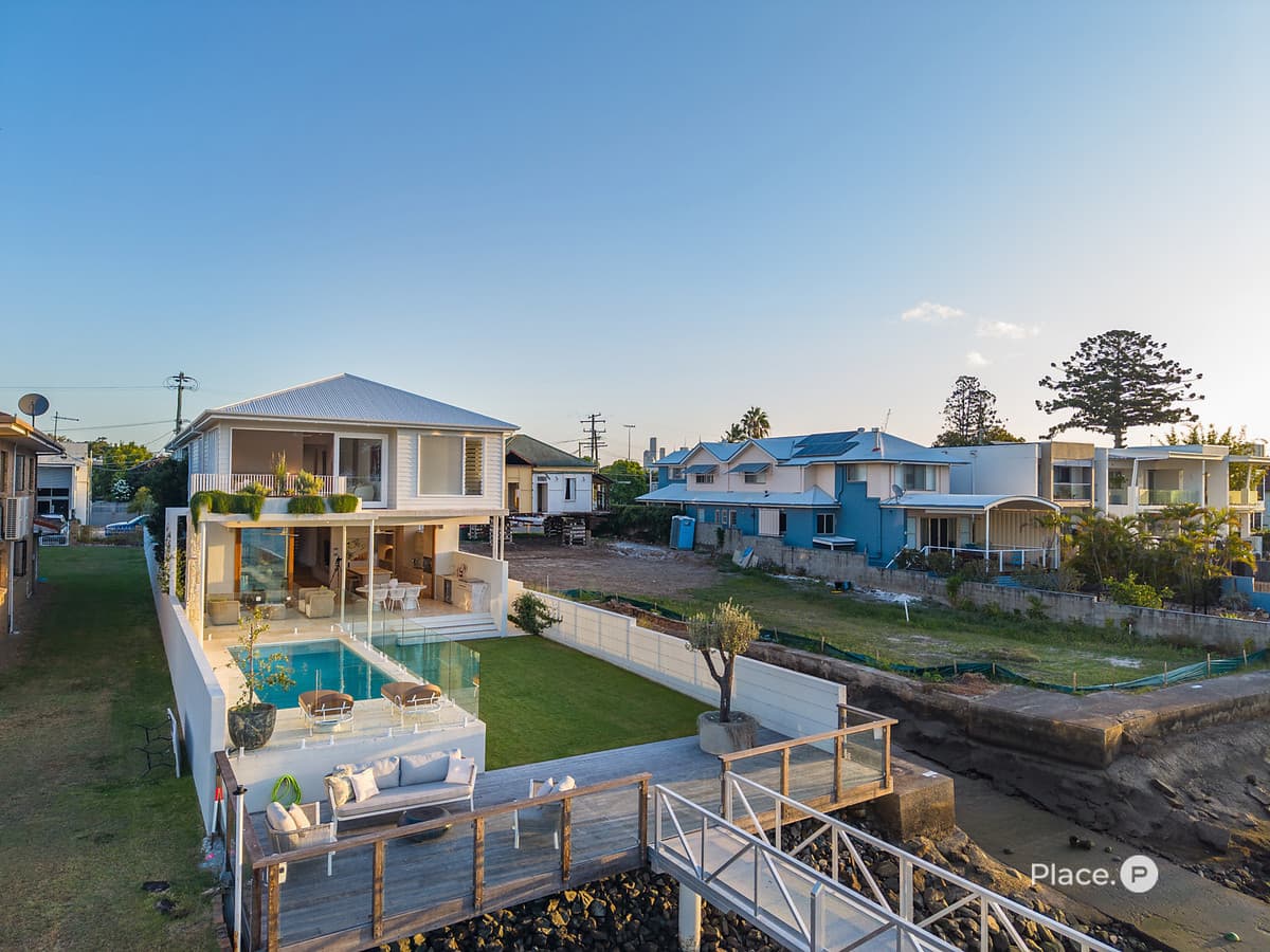 51 McConnell Street, Bulimba - Image 1