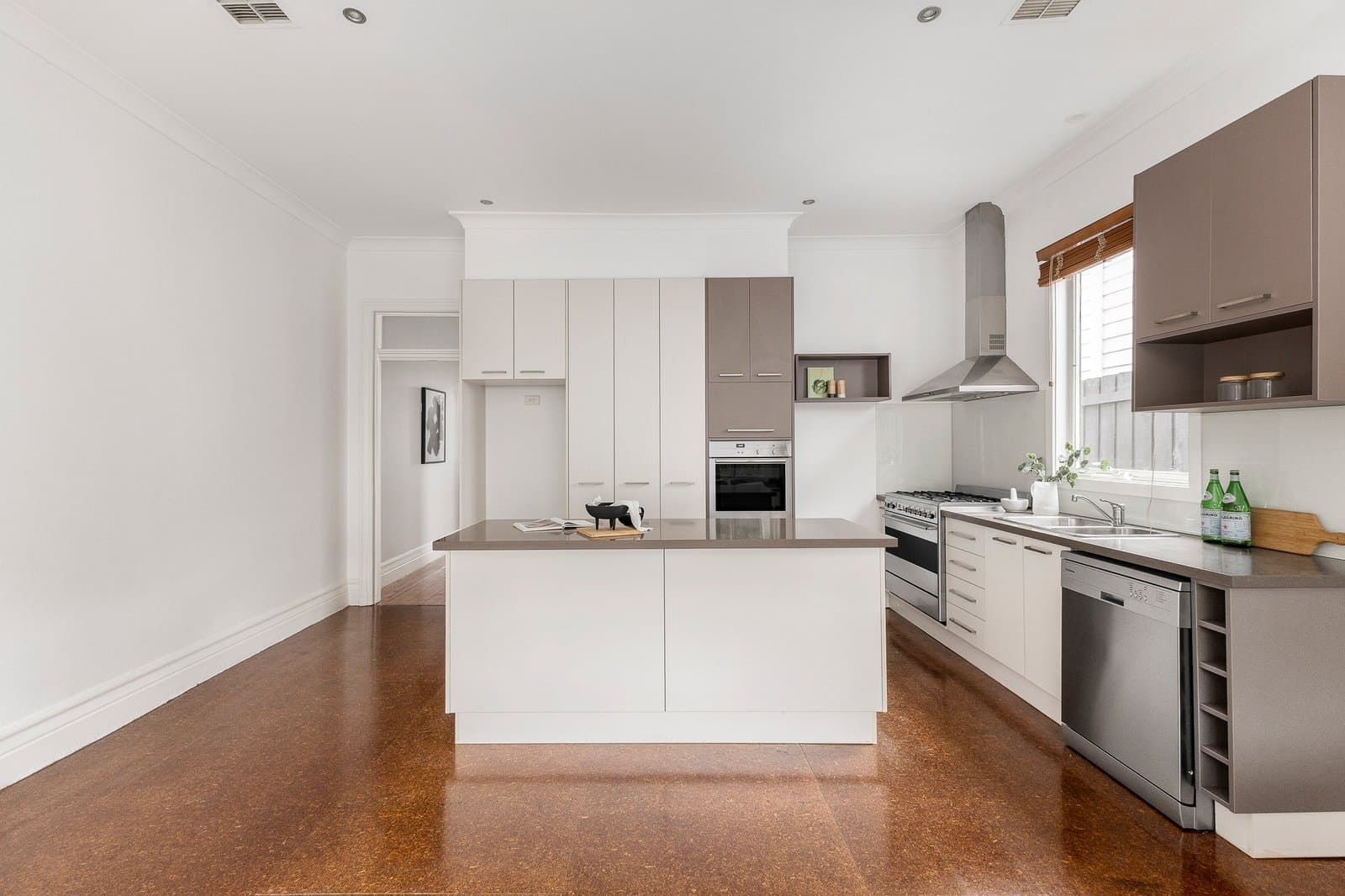 64 Bayview Street, Prahran - Thumbnail 3