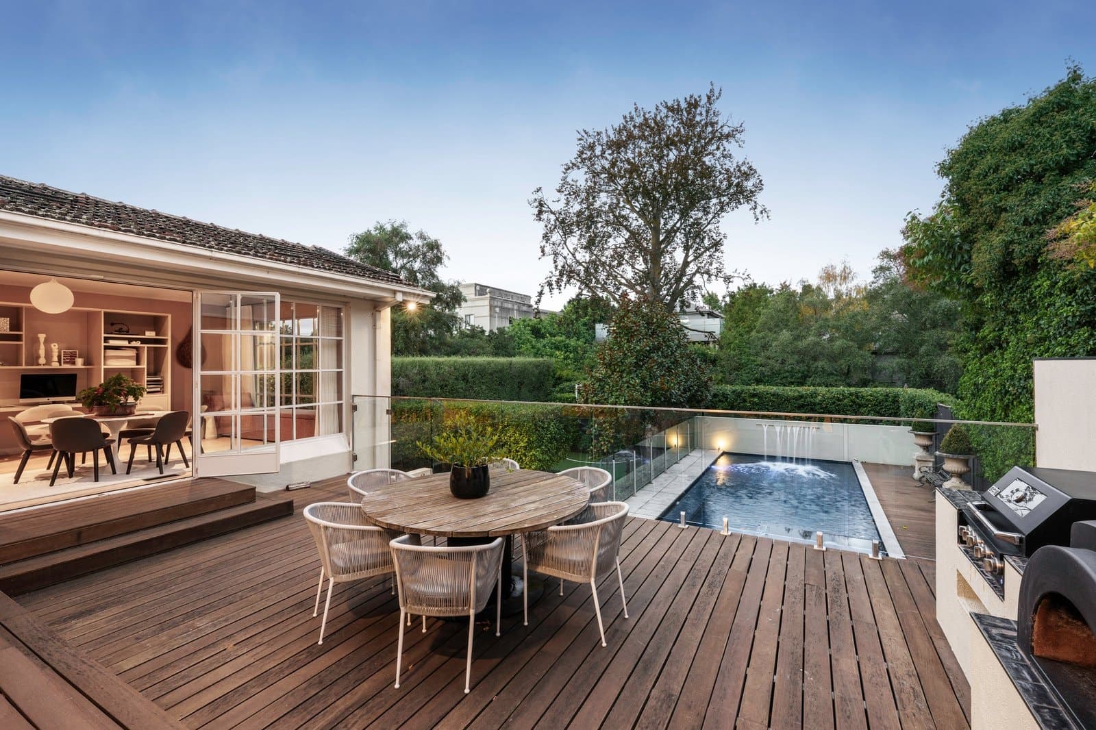 32 Linlithgow Road, Toorak - Image 1