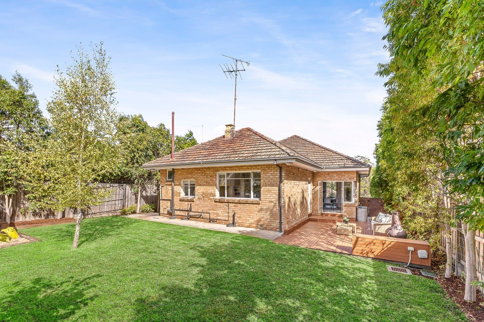 14 White Avenue, Kew East - Thumbnail 4
