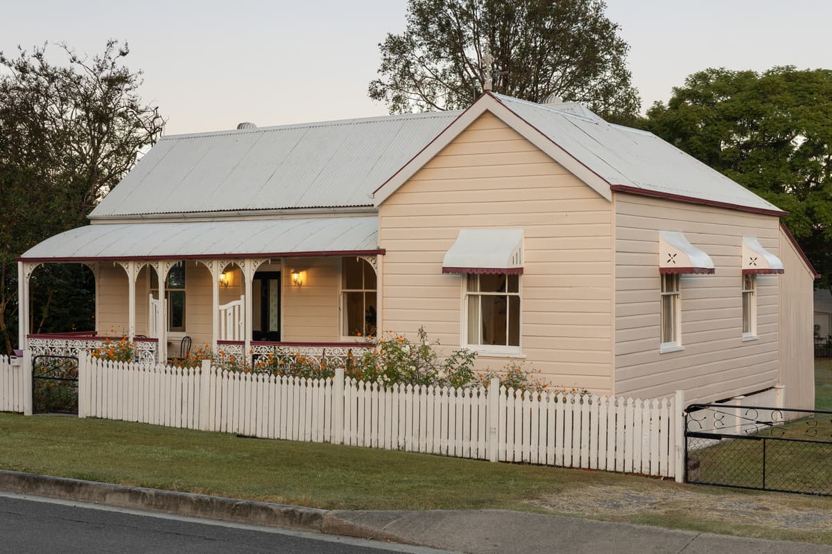 4 Lion Street, Ipswich QLD 4305, Ipswich - Image 1