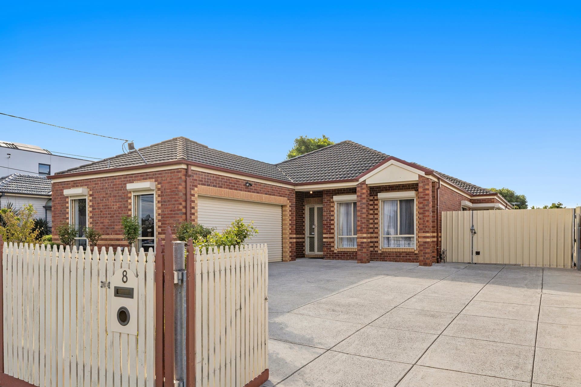 8 Melbourne Avenue, Glenroy - Image 1