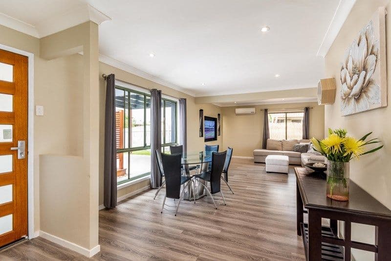 6 Whimbrel Court, BELLMERE, QLD, 4510, Bellmere - Thumbnail 3