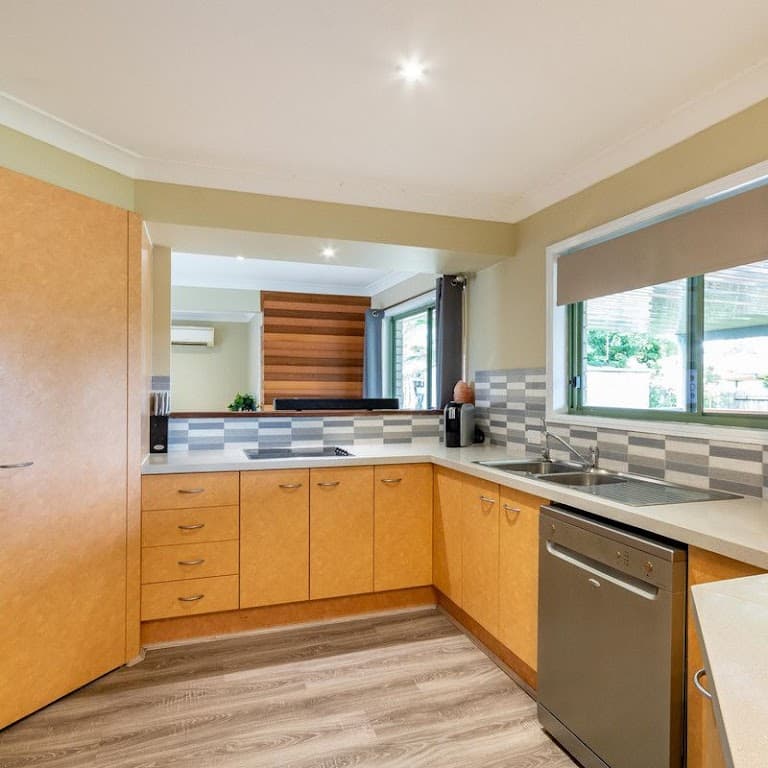 6 Whimbrel Court, BELLMERE, QLD, 4510, Bellmere - Thumbnail 8