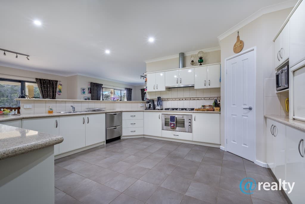 11 Collins Place, Shadforth, WA, 6333, Shadforth - Thumbnail 2