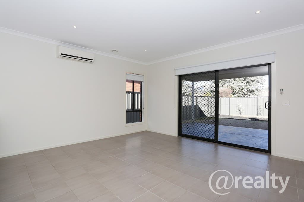 28 Craigmoor Crescent, Mernda, VIC, 3754, Mernda - Thumbnail 4