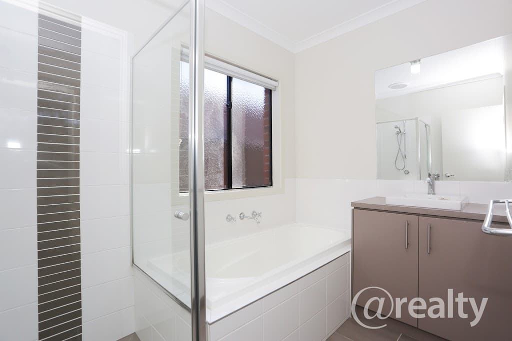 28 Craigmoor Crescent, Mernda, VIC, 3754, Mernda - Thumbnail 5