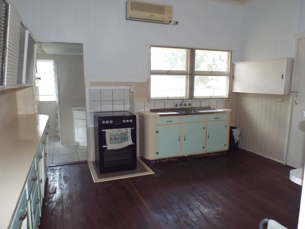 76 Pring Street, Wondai, QLD, 4606, Wondai - Thumbnail 5