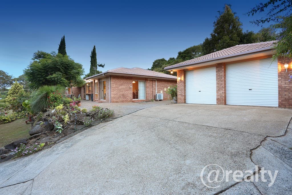 27 Evergreen Drive, ELANORA, QLD, 4221, Elanora - Thumbnail 2