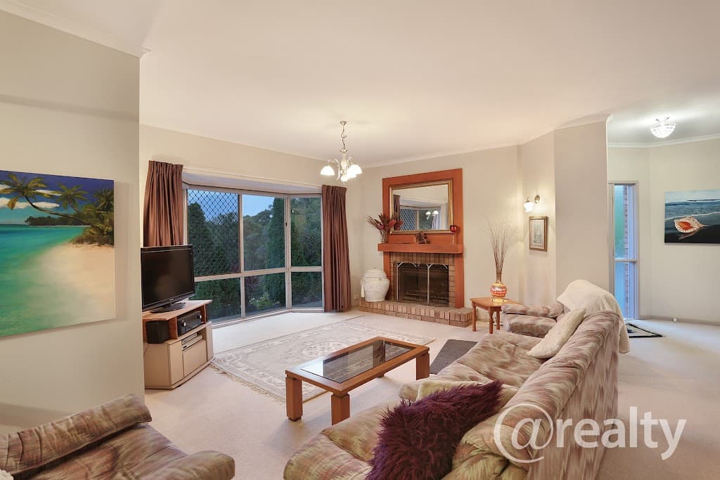 27 Evergreen Drive, ELANORA, QLD, 4221, Elanora - Thumbnail 6