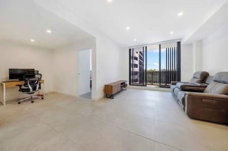 722/5 Gladstone St, Merrylands - Image 1