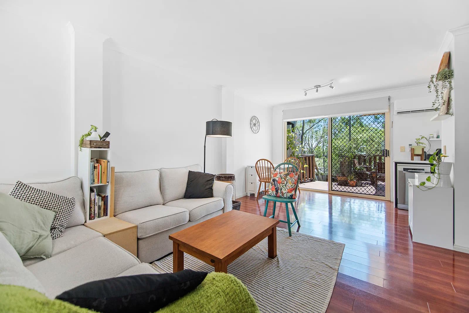 2/72 Castile Crescent, Edens Landing, QLD, 4207, Edens Landing - Thumbnail 2