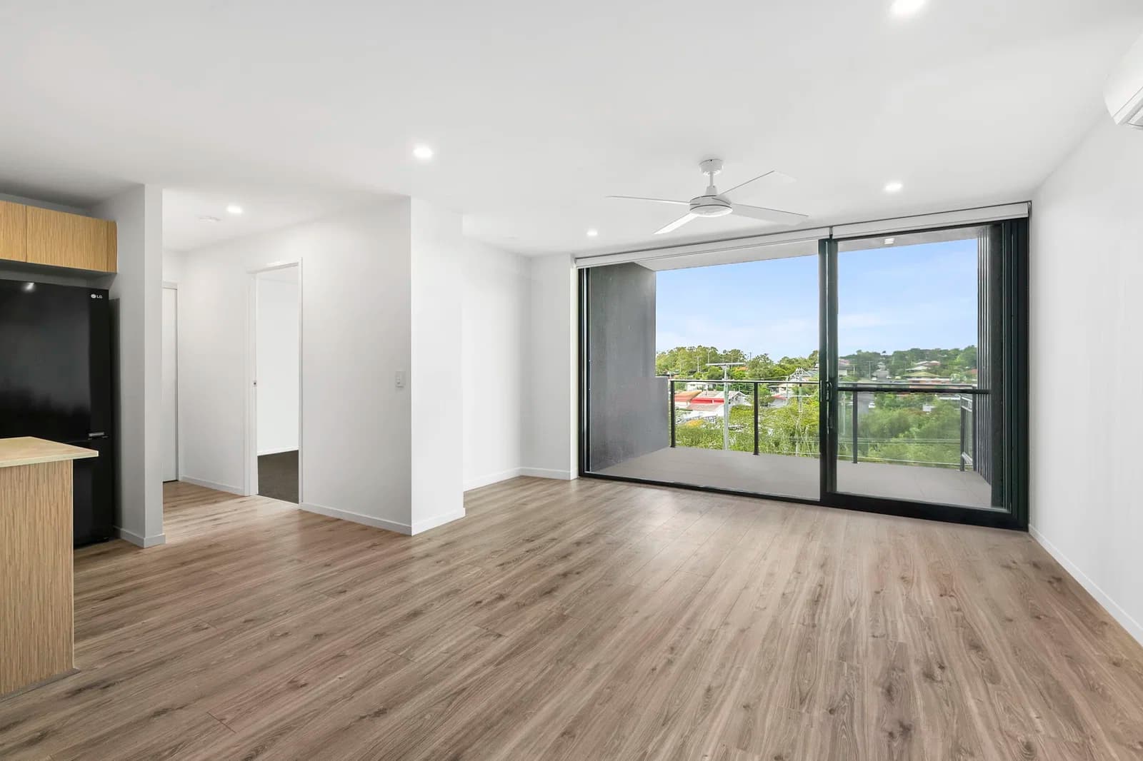 307/57 Ludwick Street North, Cannon Hill, QLD, 4170, Cannon Hill - Thumbnail 2